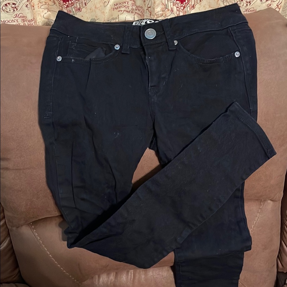 Black Skinny Jeans